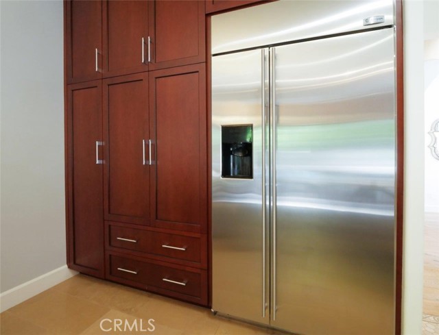 Built-in refrigerator