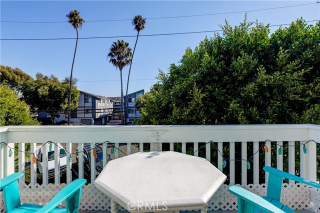 317 Emerald Street, Redondo Beach, California 90277, 2 Bedrooms Bedrooms, ,2 BathroomsBathrooms,Residential,Sold,Emerald,SB20221825