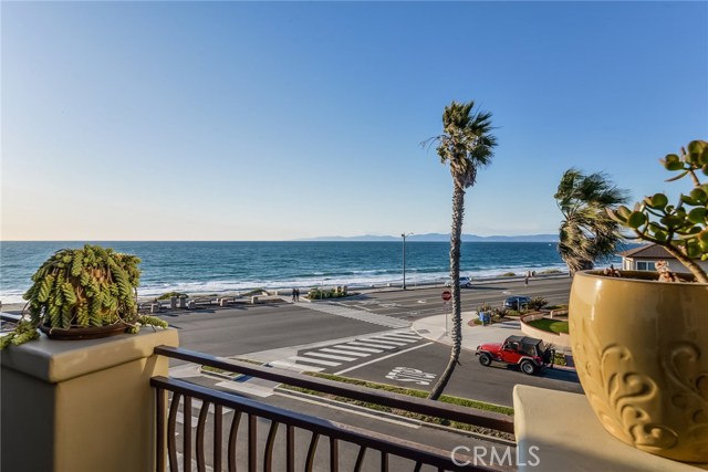 1800 Esplanade, Redondo Beach, California 90277, 3 Bedrooms Bedrooms, ,2 BathroomsBathrooms,Residential,Sold,Esplanade,SB18062659