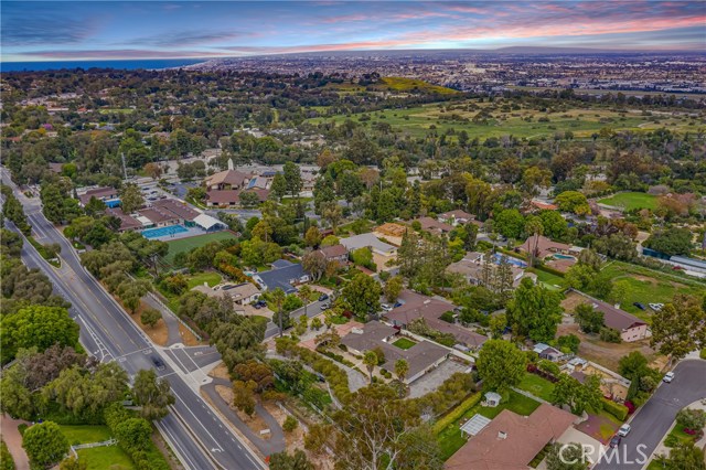 2 Branding Iron Lane, Rolling Hills Estates, California 90274, 4 Bedrooms Bedrooms, ,5 BathroomsBathrooms,Residential,Sold,Branding Iron,PV20092769