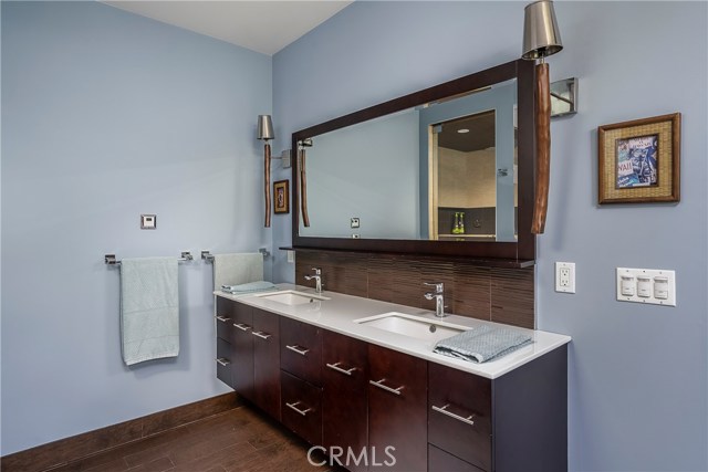 310 Hollowell Avenue, Hermosa Beach, California 90254, 4 Bedrooms Bedrooms, ,4 BathroomsBathrooms,Residential,Sold,Hollowell,SB20035338