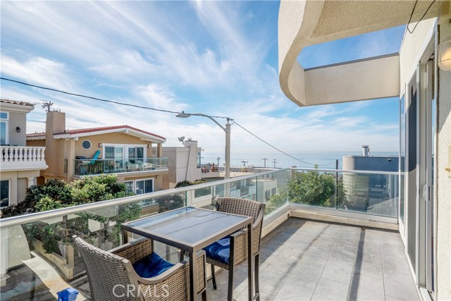 225 38th, Manhattan Beach, California 90266, 3 Bedrooms Bedrooms, ,3 BathroomsBathrooms,Residential,Sold,38th,SB19020609