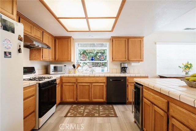2005 Warfield Avenue, Redondo Beach, California 90278, 3 Bedrooms Bedrooms, ,2 BathroomsBathrooms,Residential,Sold,Warfield,SB20106685
