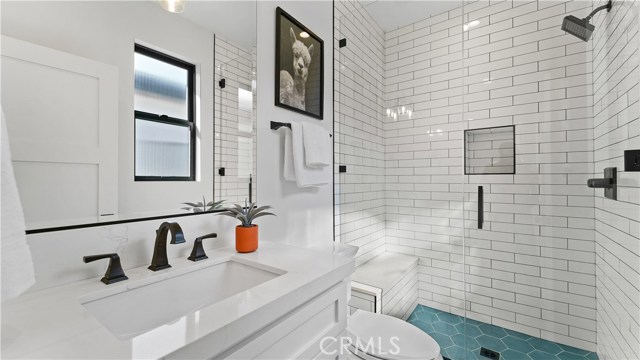 1712 Meadows Avenue, Manhattan Beach, California 90266, 5 Bedrooms Bedrooms, ,2 BathroomsBathrooms,Residential,Sold,Meadows,SB20199095