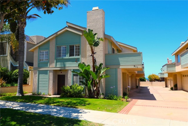 211 Helberta Avenue, Redondo Beach, California 90277, 2 Bedrooms Bedrooms, ,2 BathroomsBathrooms,Residential,Sold,Helberta,RS19118190