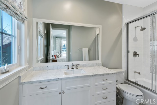 2201 Oak Avenue, Manhattan Beach, California 90266, 5 Bedrooms Bedrooms, ,5 BathroomsBathrooms,Residential,Sold,Oak,SB21126530