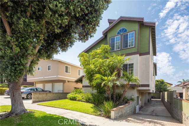 409 Elena Avenue, Redondo Beach, California 90277, 2 Bedrooms Bedrooms, ,2 BathroomsBathrooms,Residential,Sold,Elena,SB20198913