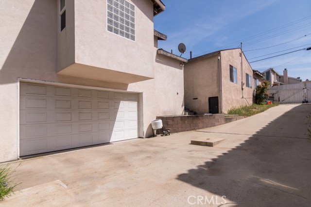 1931 Voorhees Avenue, Redondo Beach, California 90278, 4 Bedrooms Bedrooms, ,2 BathroomsBathrooms,Residential,Sold,Voorhees,SB17090969