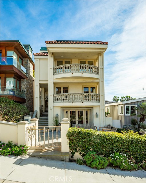 124 6th Street, Manhattan Beach, California 90266, 5 Bedrooms Bedrooms, ,6 BathroomsBathrooms,Residential,Sold,6th,SB20031166