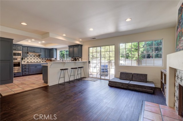 716 Lucia Avenue, Redondo Beach, California 90277, 3 Bedrooms Bedrooms, ,2 BathroomsBathrooms,Residential,Sold,Lucia,PV20207865