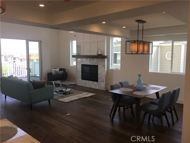 223 Lucia, Redondo Beach, California 90277, 4 Bedrooms Bedrooms, ,3 BathroomsBathrooms,Residential,Sold,Lucia,SB18143397