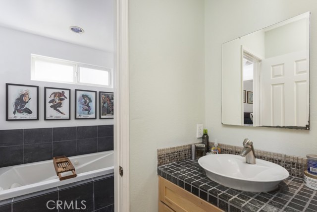 106 Monterey Boulevard, Hermosa Beach, California 90254, 2 Bedrooms Bedrooms, ,1 BathroomBathrooms,Residential,Sold,Monterey,SB18077766