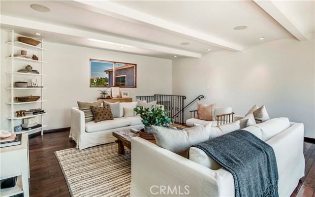 1635 Van Horne Lane, Redondo Beach, California 90278, 4 Bedrooms Bedrooms, ,1 BathroomBathrooms,Residential,Sold,Van Horne,PV19173799