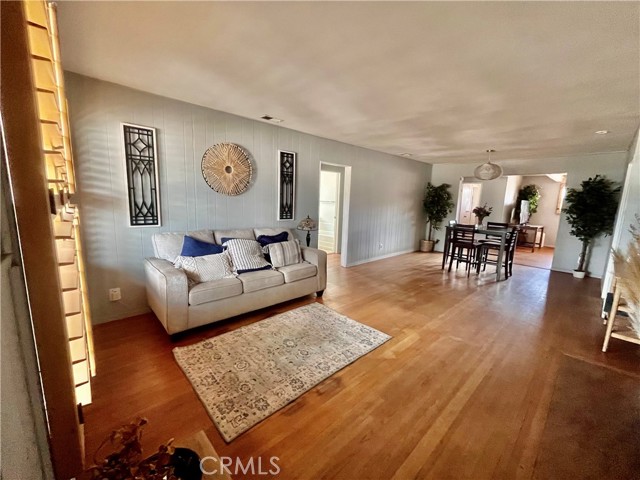 feature listing property photo