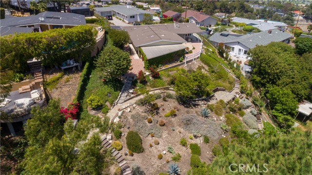 4 Coach Road, Rancho Palos Verdes, California 90275, 3 Bedrooms Bedrooms, ,2 BathroomsBathrooms,Residential,Sold,Coach,SB21125240