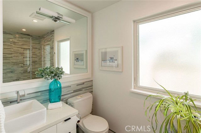 2219 Graham Avenue, Redondo Beach, California 90278, 3 Bedrooms Bedrooms, ,1 BathroomBathrooms,Residential,Sold,Graham,SB19216954