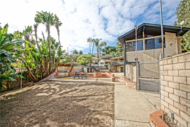 1158 Longfellow Drive, Manhattan Beach, California 90266, 3 Bedrooms Bedrooms, ,3 BathroomsBathrooms,Residential,Sold,Longfellow,SB17084127