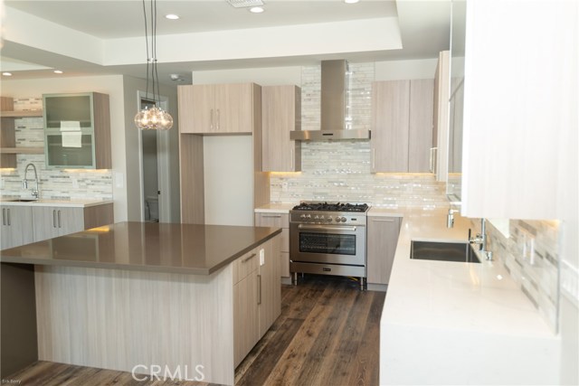 2013 Voorhees Avenue, Redondo Beach, California 90278, 4 Bedrooms Bedrooms, ,3 BathroomsBathrooms,Residential,Sold,Voorhees,SB18083420