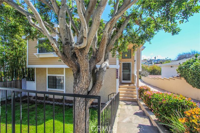 1916 Marshallfield Lane, Redondo Beach, California 90278, 3 Bedrooms Bedrooms, ,1 BathroomBathrooms,Residential,Sold,Marshallfield,PW18065789