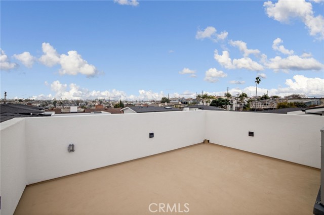 2112 Carnegie Lane, Redondo Beach, California 90278, 5 Bedrooms Bedrooms, ,5 BathroomsBathrooms,Residential,Sold,Carnegie,SB21025437