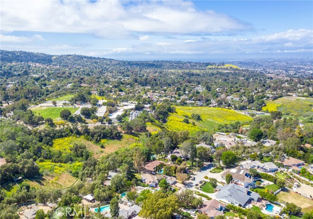 15 Strawberry Lane, Rolling Hills Estates, California 90274, 3 Bedrooms Bedrooms, ,2 BathroomsBathrooms,Residential,Sold,Strawberry,PV19087901