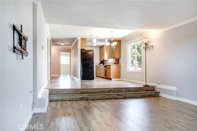 LIVING AREA , DINING AND KITCHEN . OVERSIZED HALL WAYS. NOTE:BRACKET FOR TV MOUNTING LIVING AREA , DINING AND KITCHEN . OVERSIZED HALL WAYS. NOTE:BRACKET FOR TV MOUNTING