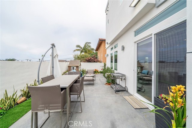 1921 Speyer Lane, Redondo Beach, California 90278, 4 Bedrooms Bedrooms, ,3 BathroomsBathrooms,Residential,Sold,Speyer,PV19099072