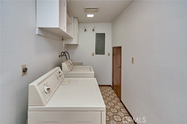 1334 12th Street, Manhattan Beach, California 90266, 2 Bedrooms Bedrooms, ,2 BathroomsBathrooms,Residential,Sold,12th,SB21023330