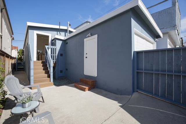 1116 2nd Street, Hermosa Beach, California 90254, 3 Bedrooms Bedrooms, ,1 BathroomBathrooms,Residential,Sold,2nd,SB20030434