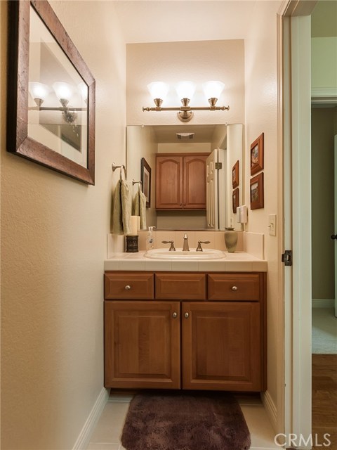 317 Broadway, Redondo Beach, California 90277, 3 Bedrooms Bedrooms, ,2 BathroomsBathrooms,Residential,Sold,Broadway,SB17224085