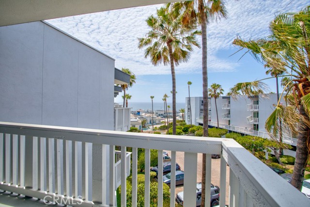 640 The Village, Redondo Beach, California 90277, 1 Bedroom Bedrooms, ,1 BathroomBathrooms,Residential,Sold,The Village,CV21150767