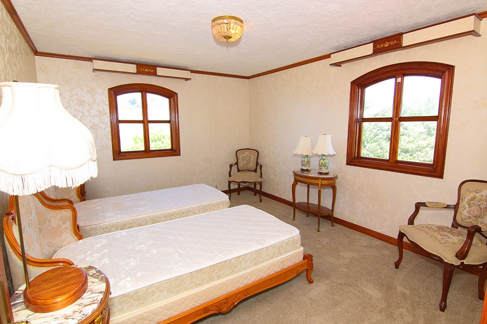 Guest Upstairs Bedroom