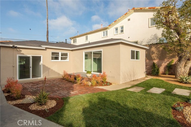 1510 Voorhees Avenue, Manhattan Beach, California 90266, 3 Bedrooms Bedrooms, ,2 BathroomsBathrooms,Residential,Sold,Voorhees,SB19006422