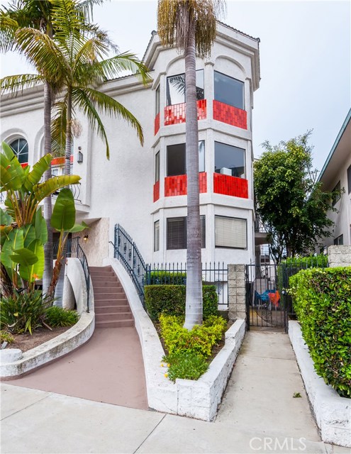 425 Catalina Avenue, Redondo Beach, California 90277, 3 Bedrooms Bedrooms, ,3 BathroomsBathrooms,Residential,Sold,Catalina,SB17082345