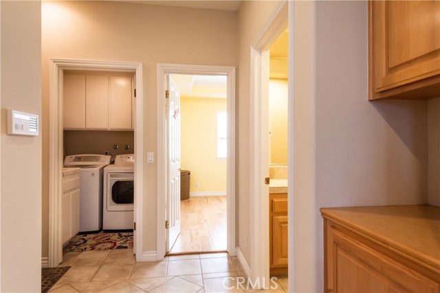 2223 Mathews Avenue, Redondo Beach, California 90278, 3 Bedrooms Bedrooms, ,3 BathroomsBathrooms,Residential,Sold,Mathews,SB19080062