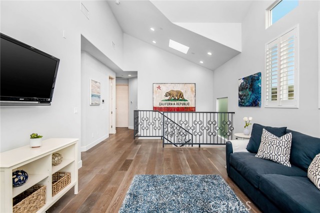 2204 Bataan Road, Redondo Beach, California 90278, 4 Bedrooms Bedrooms, ,4 BathroomsBathrooms,Residential,Sold,Bataan,SB21148388