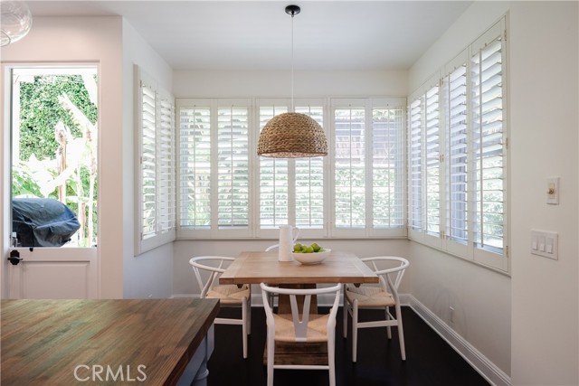 587 26th Street, Manhattan Beach, California 90266, 4 Bedrooms Bedrooms, ,3 BathroomsBathrooms,Residential,Sold,26th,SB21063366