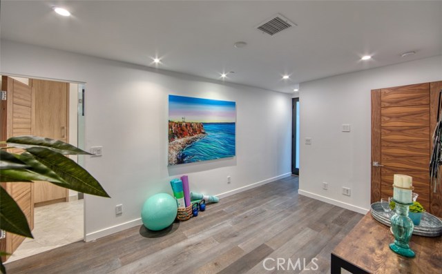 945 7th Street, Hermosa Beach, California 90254, 4 Bedrooms Bedrooms, ,3 BathroomsBathrooms,Residential,Sold,7th,SB19140226