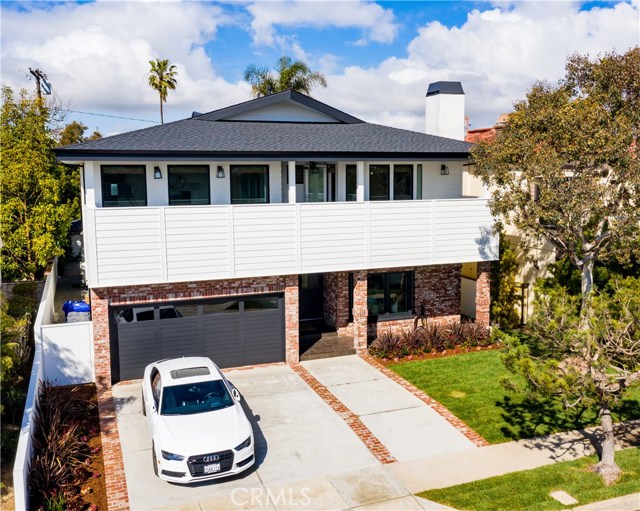 1307 Curtis Avenue, Manhattan Beach, California 90266, 4 Bedrooms Bedrooms, ,1 BathroomBathrooms,Residential,Sold,Curtis,SB19048440