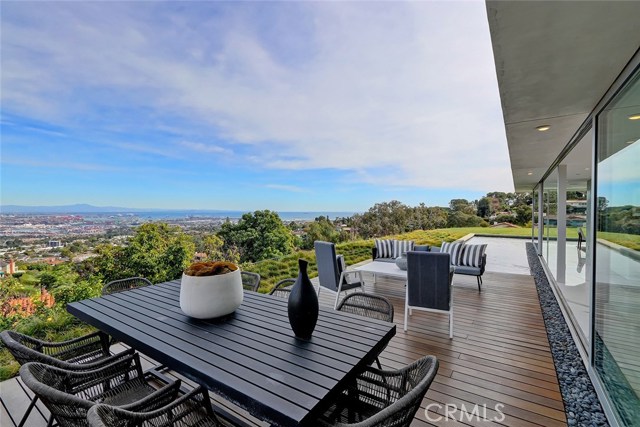 2822 Colt Road, Rancho Palos Verdes, California 90275, 5 Bedrooms Bedrooms, ,7 BathroomsBathrooms,Residential,Sold,Colt,SB19018833