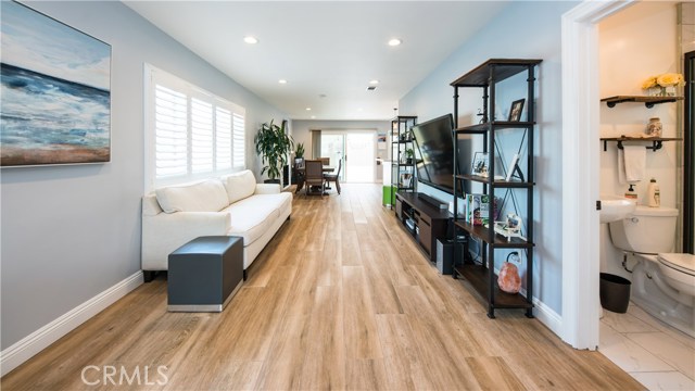 1604 Spreckels Lane, Redondo Beach, California 90278, 3 Bedrooms Bedrooms, ,2 BathroomsBathrooms,Residential,Sold,Spreckels,SB20125492
