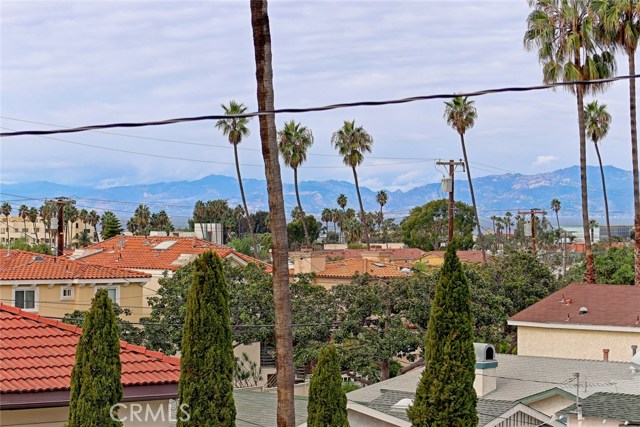 230 Guadalupe Avenue, Redondo Beach, California 90277, 2 Bedrooms Bedrooms, ,1 BathroomBathrooms,Residential,Sold,Guadalupe,SB17248817