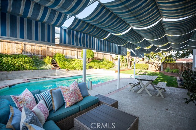 2105 Redondela Drive, Rancho Palos Verdes, California 90275, 5 Bedrooms Bedrooms, ,2 BathroomsBathrooms,Residential,Sold,Redondela,PV18262505