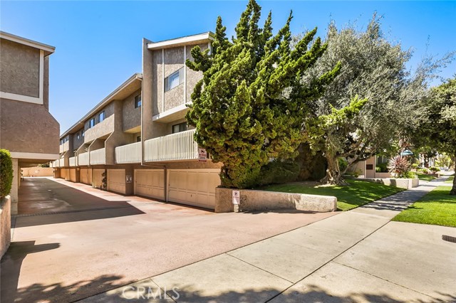 519 Meyer Lane, Redondo Beach, California 90278, 2 Bedrooms Bedrooms, ,2 BathroomsBathrooms,Residential,Sold,Meyer,SB18087270