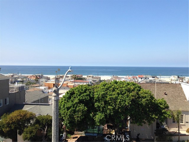 1820 Manhattan Avenue, Hermosa Beach, California 90254, 2 Bedrooms Bedrooms, ,2 BathroomsBathrooms,Residential,Sold,Manhattan,PW17126812