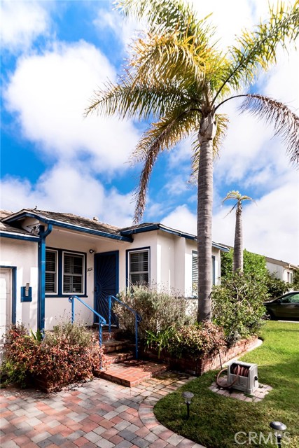 2000 Faymont Avenue, Manhattan Beach, California 90266, 3 Bedrooms Bedrooms, ,1 BathroomBathrooms,Residential,Sold,Faymont,SB20179509