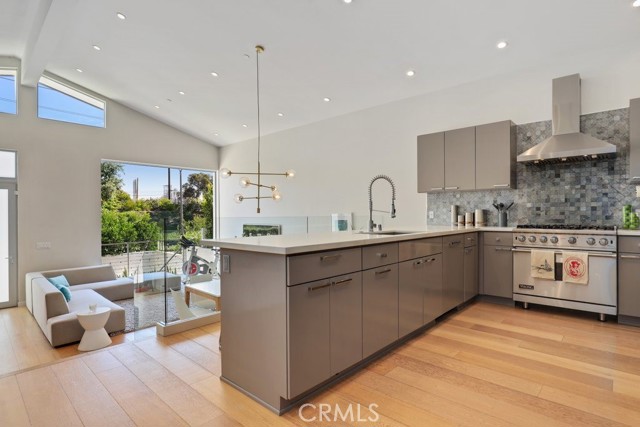 720 Rosecrans Avenue, Manhattan Beach, California 90266, 4 Bedrooms Bedrooms, ,3 BathroomsBathrooms,Residential,Sold,Rosecrans,PW21110961