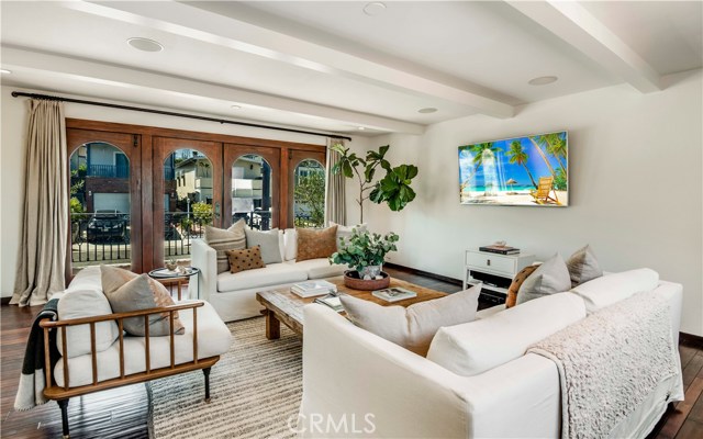 1635 Van Horne Lane, Redondo Beach, California 90278, 4 Bedrooms Bedrooms, ,1 BathroomBathrooms,Residential,Sold,Van Horne,PV19173799