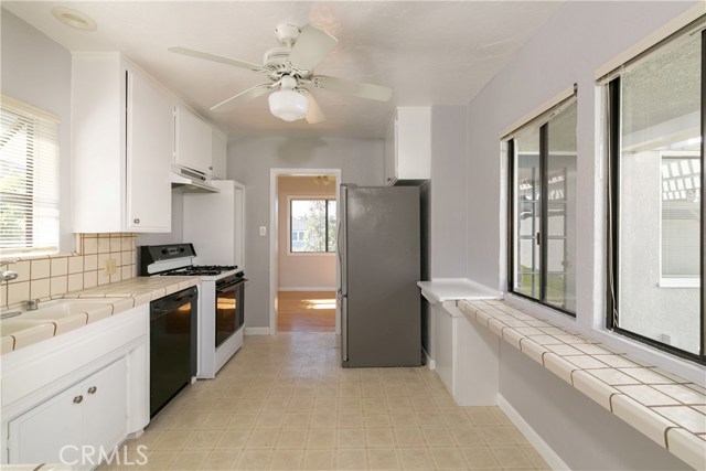 1600 Manzanita Lane, Manhattan Beach, California 90266, 3 Bedrooms Bedrooms, ,1 BathroomBathrooms,Residential,Sold,Manzanita,SB19027580