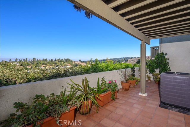 15 Oaktree Lane, Rolling Hills Estates, California 90274, 3 Bedrooms Bedrooms, ,1 BathroomBathrooms,Residential,Sold,Oaktree,PV19262443